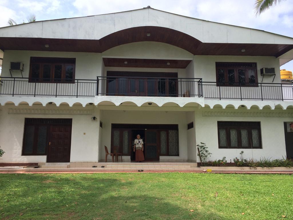 The Pallet House Dehiwala-Mount Lavinia Ngoại thất bức ảnh
